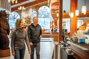Lake Louise Inn