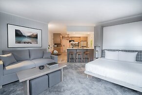 Lake Louise Inn