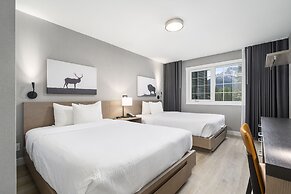 Lake Louise Inn