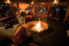 Lake Louise Inn