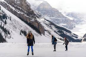 Lake Louise Inn
