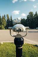 Lake Louise Inn