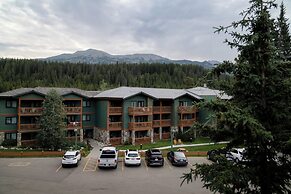 Lake Louise Inn