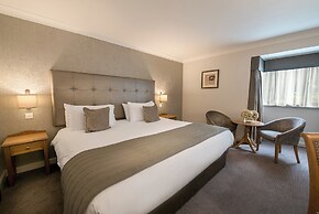Westmead Hotel