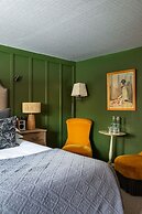 The Falstaff Hotel