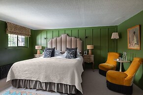 The Falstaff Hotel
