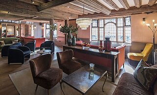The Falstaff Hotel
