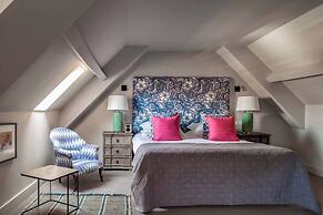 The Falstaff Hotel