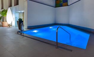 Virgen de los Reyes Hotel