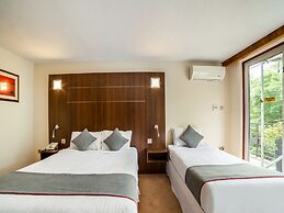 The Bridge House Hotel