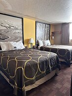 Super 8 by Wyndham Watertown
