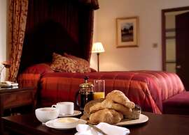 Macdonald Norwood Hall Hotel