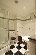 Macdonald Norwood Hall Hotel