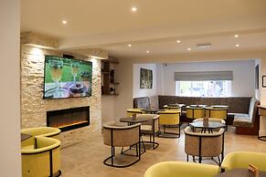 Best Western Premier Heronston Hotel & Spa