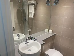 Best Western Premier Heronston Hotel & Spa