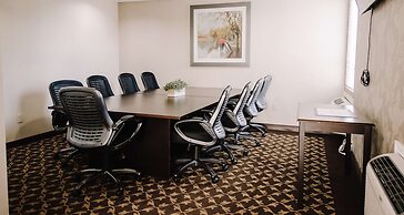 Best Western Plus Bowmanville
