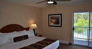Inn On Long Lake