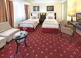 Ani Plaza Hotel