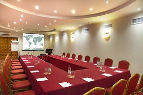 Ani Plaza Hotel
