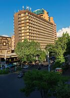 Ani Plaza Hotel