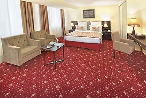 Ani Plaza Hotel