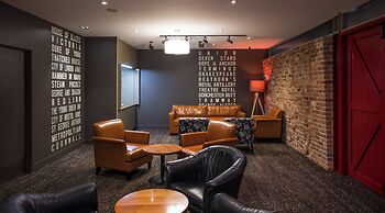 The Old Woolstore Apartment Hotel