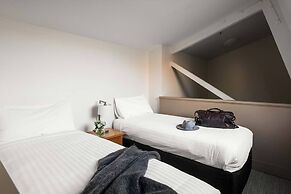 The Old Woolstore Apartment Hotel