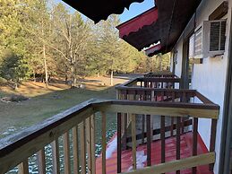 Lumberjack Inn