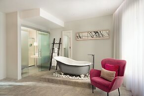 The Morgan Hotel