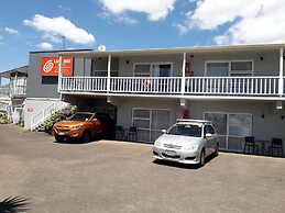 Lake Lodge Motel
