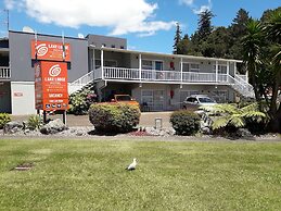 Lake Lodge Motel