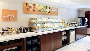 Holiday Inn Express Glenrothes by IHG