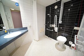 Holiday Inn Express Glenrothes by IHG