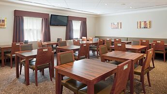 Holiday Inn Express Glenrothes by IHG