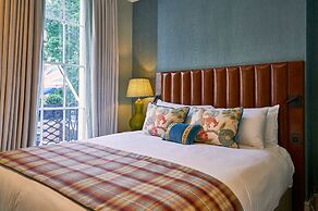 Tophams Hotel
