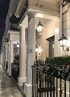 Tophams Hotel