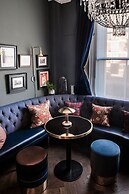 Tophams Hotel