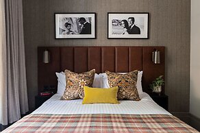 Tophams Hotel