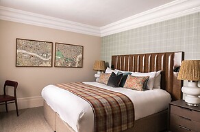 Tophams Hotel