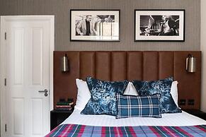 Tophams Hotel