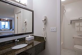 Travelodge by Wyndham Kamloops Mountview