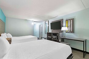 Clarion Inn Des Moines Airport