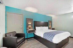 Clarion Inn Des Moines Airport