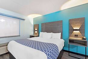 Clarion Inn Des Moines Airport