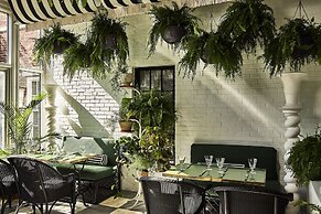 The Vanderbilt, Auberge Collection