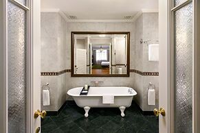 Eastern And Oriental Hotel