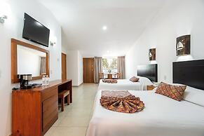Costa De Oro Beach Hotel