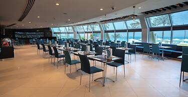 Occidental Sharjah Grand
