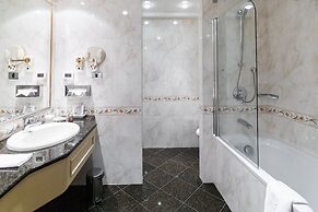 Premier Palace Hotel