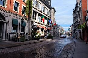 AC Hotel by Marriott Old Montreal